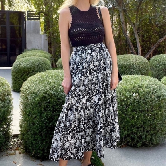 St.Roche, Marilyn Crocheted‎ Tank, Black, Size Medium, NWT! - Picture 4 of 9